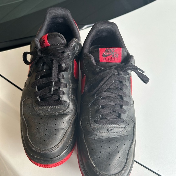 Nike Air Force 1 Low “Bred” - Picture 2 of 4